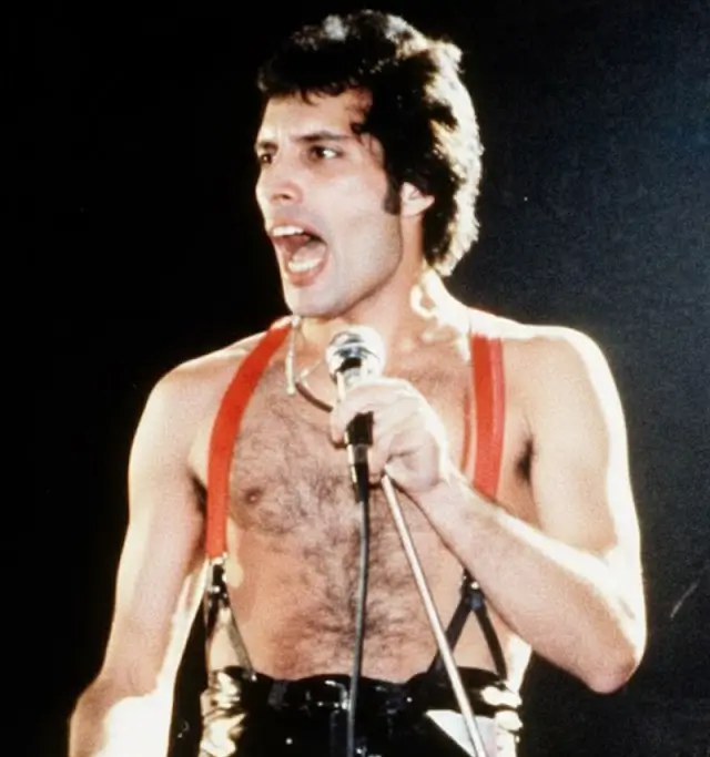 Freddie Mercury Teeth Singing