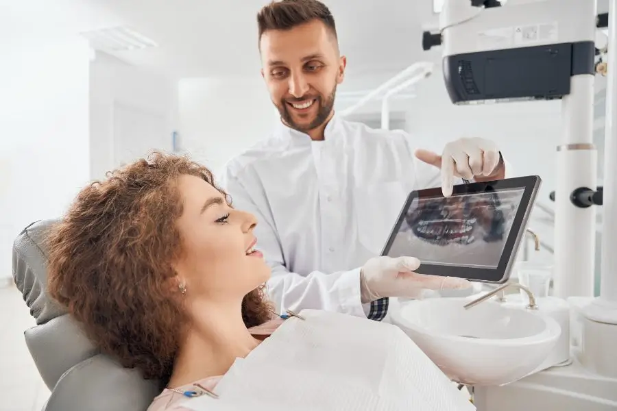 Initial consultation for dental veneers